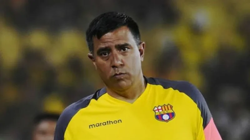 La etapa de César Farías en Barcelona SC llegó a su fin