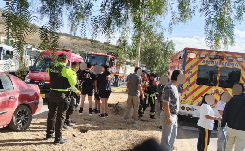 Siniestro de transito en Pomasqui deja dos menores y un adulto heridos