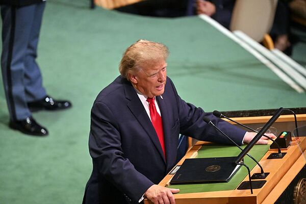 Trump acusa a México de ser el “epicentro” del narcotráfico y le exige que tome medidas