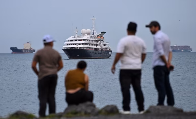 Canal de Panamá prevé reducir aún más el tránsito de buques por fenómeno El Niño
