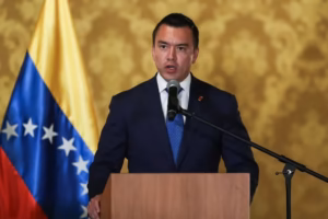Presidente Noboa dice que hay “evidencia” de apoyo de barcos hundidos al narcotráfico