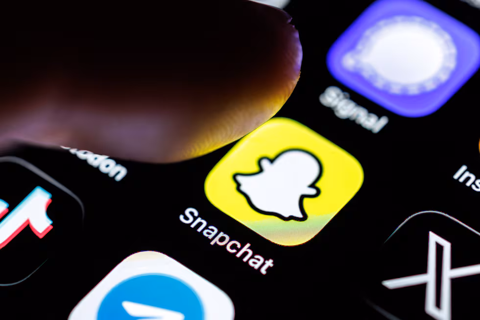 Finlandia juzga a un hombre por abusos sexuales a 361 niños a través de Snapchat