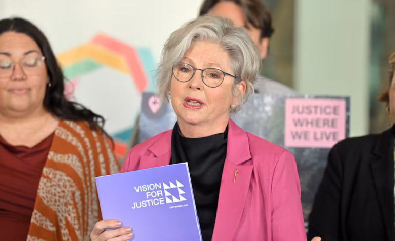 La diputada australiana Helen Haines, en estado crítico tras un atropello aparentemente intencional