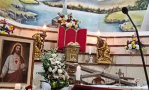 Muere un sacerdote en Guayaquil tras la caída de una cruz