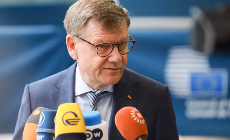 Alemania confía en compromiso de EE.UU. con Ucrania pese a últimas críticas de Trump a Zelensky
