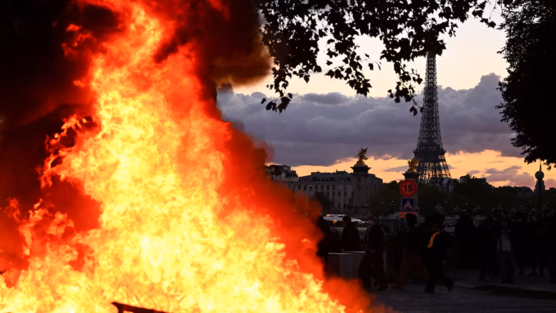 La extrema izquierda estaría detrás de las violentas protestas en Francia, en meses previos a las elecciones presidenciales
