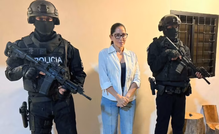  Luisa González pasó su primera noche en prisión preventiva