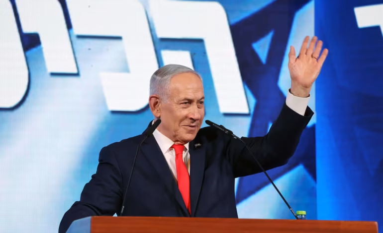 Netanyahu gana elecciones en Israel pero su bloque no logra mayoría, según recuento final