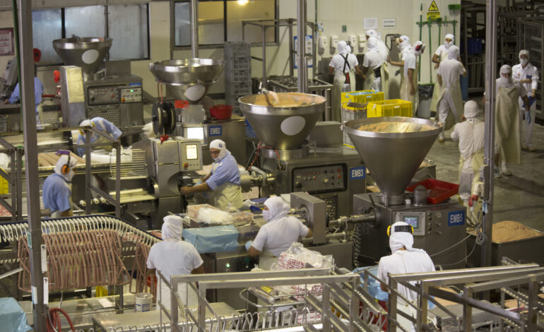  Los empresarios advierten que los apagones ponen en riesgo el empleo y la economía nacional